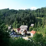 Haus Am Waldrand Casa de Férias *
